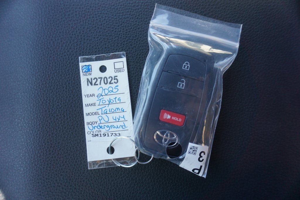 New 2025 Toyota Tacoma TRD Off-Road image 32