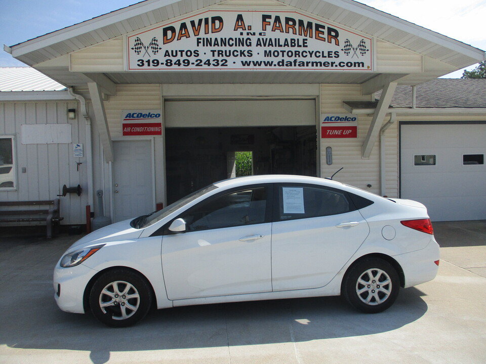 Used 2014 Hyundai Accent GLS FWD image 12