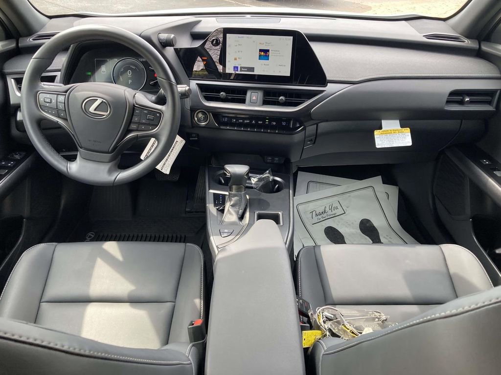 Used 2023 Lexus UX 250h 250h Base image 10