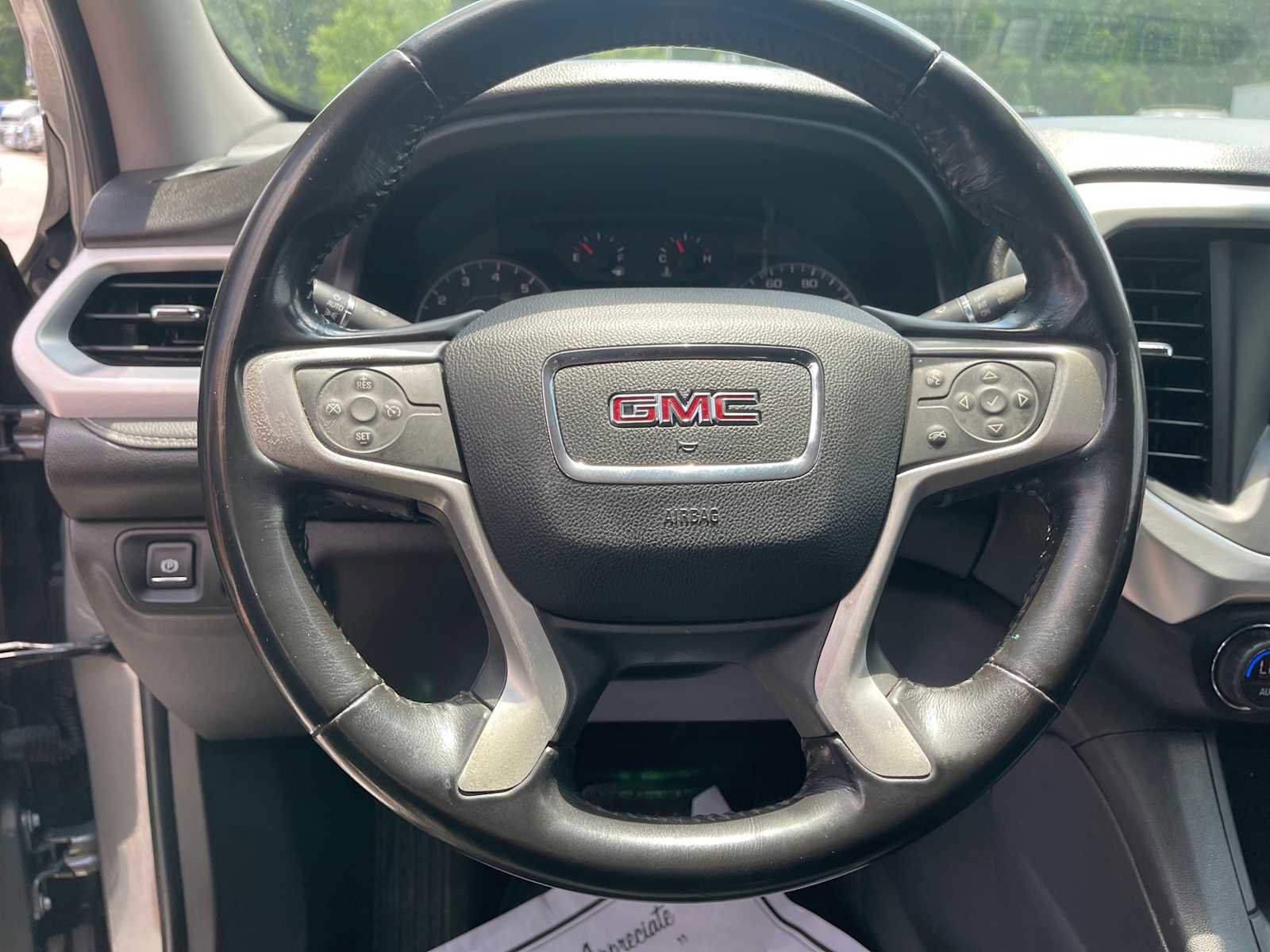 Used 2019 GMC Acadia SLE FWD image 15