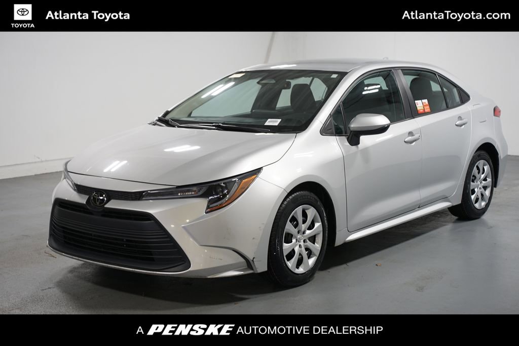Certified 2024 Toyota Corolla LE image 1