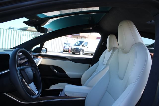 Used 2023 Tesla Model X AWD/4WD image 24