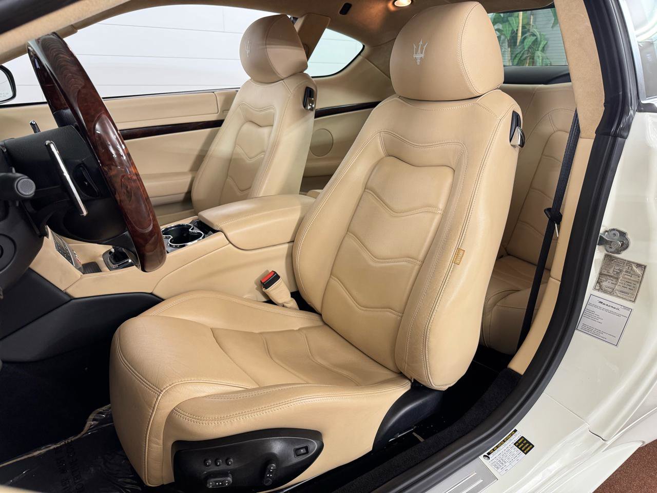 Used 2012 Maserati GranTurismo S image 14