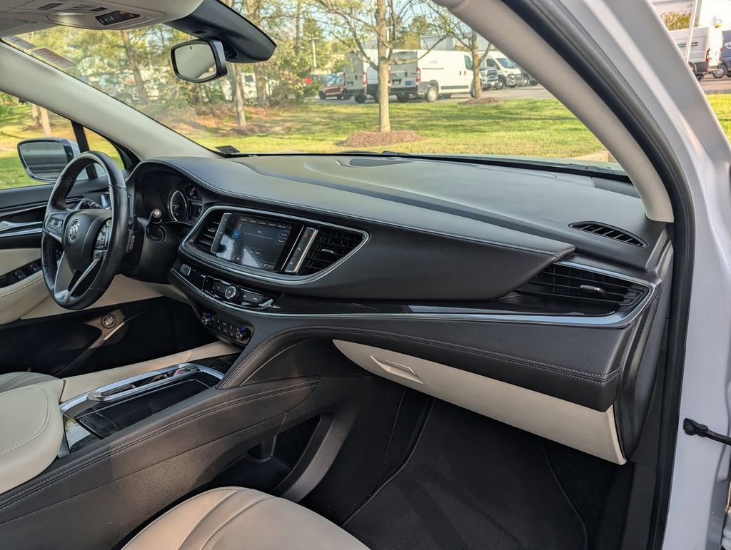 Used 2023 Buick Enclave Essence w/ Experience Buick Package image 19