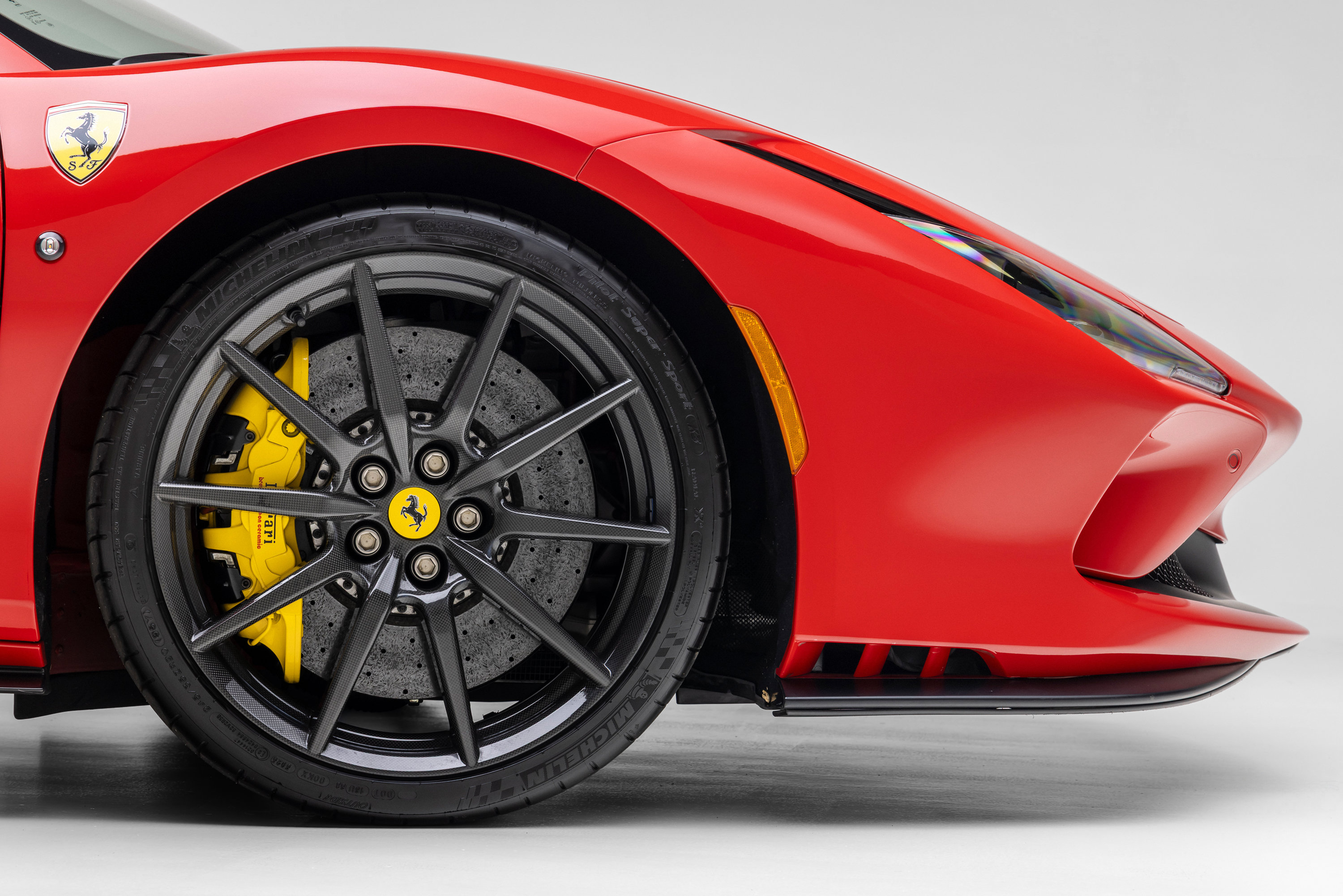 Certified 2022 Ferrari F8 Tributo RWD image 41