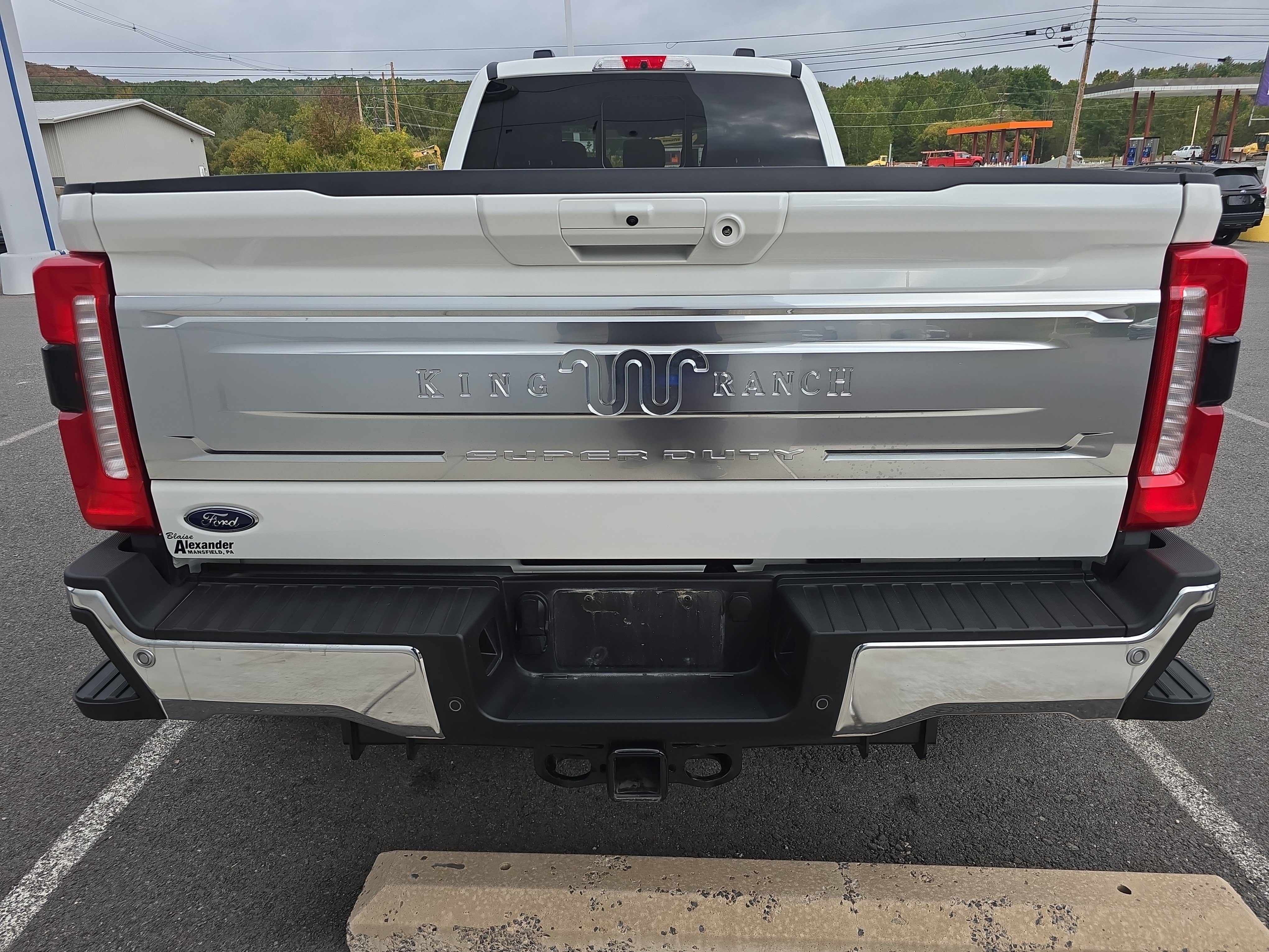 Used 2025 Ford F450 King Ranch w/ Chrome Package image 4