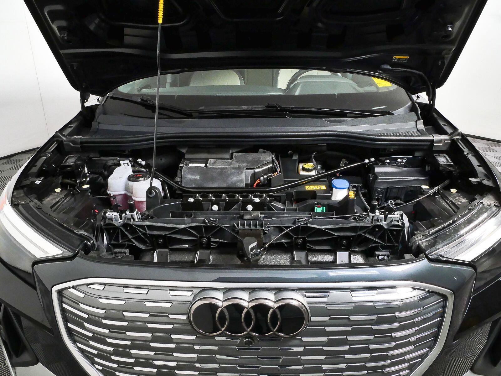 Used 2023 Audi Q4 e-tron Premium Plus w/ Premium Plus AWD/4WD image 35