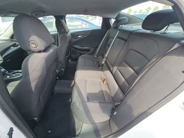Used 2025 Chevrolet Malibu LT FWD image 15