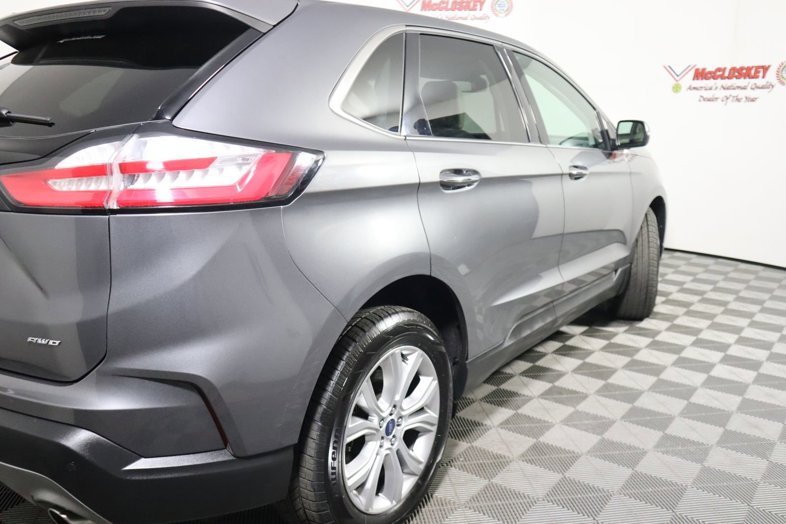 Used 2021 Ford Edge Titanium w/ Cargo Accessory Package image 10