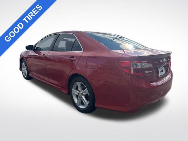 Used 2014 Toyota Camry SE image 4