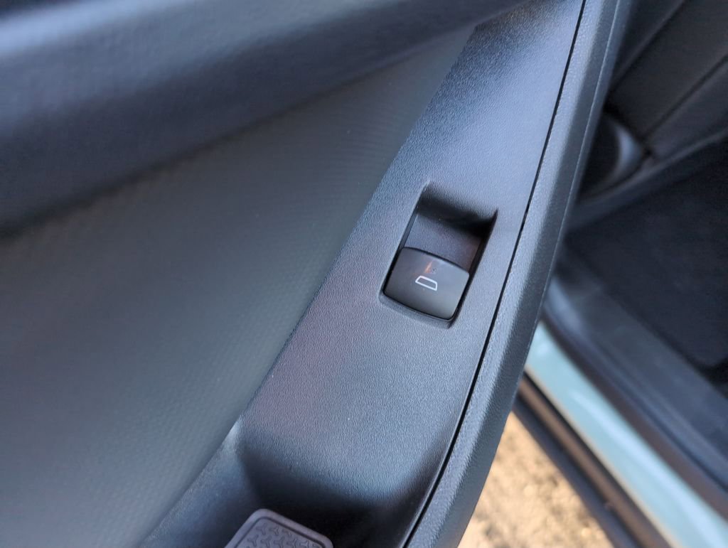 New 2026 Chevrolet Equinox LT w/ Convenience Package II image 11