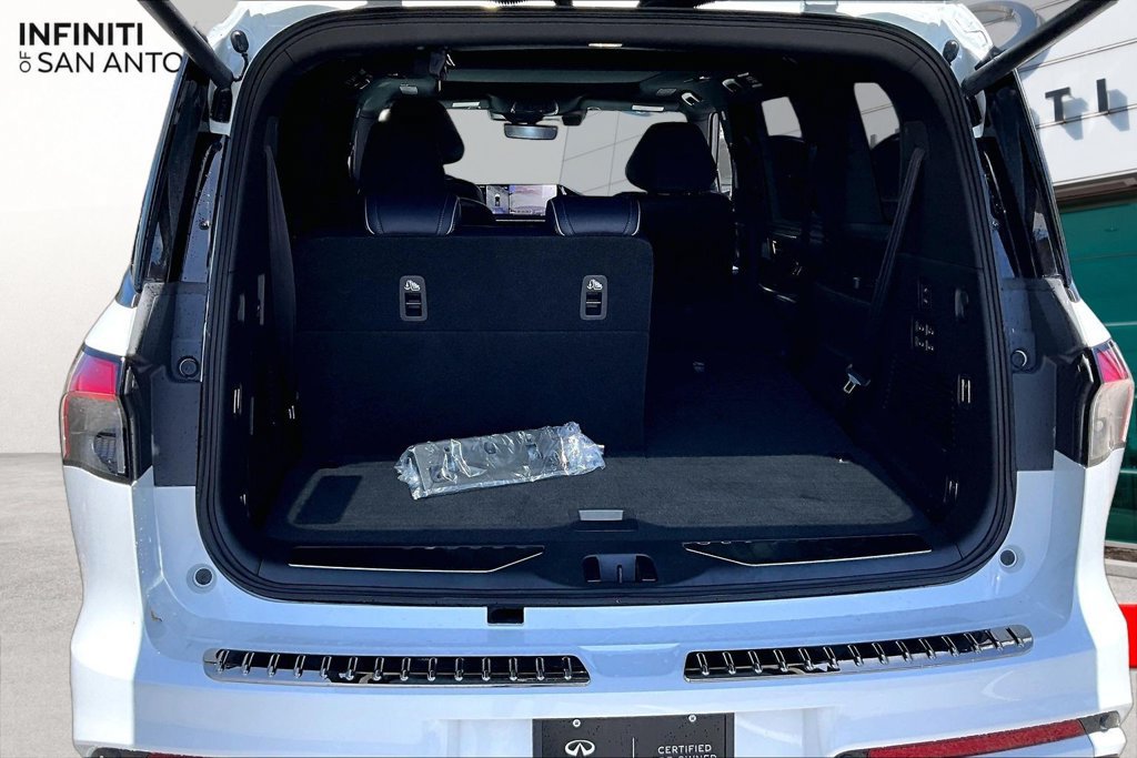 Used 2026 INFINITI QX80 4WD w/ Sport Exterior Package image 49
