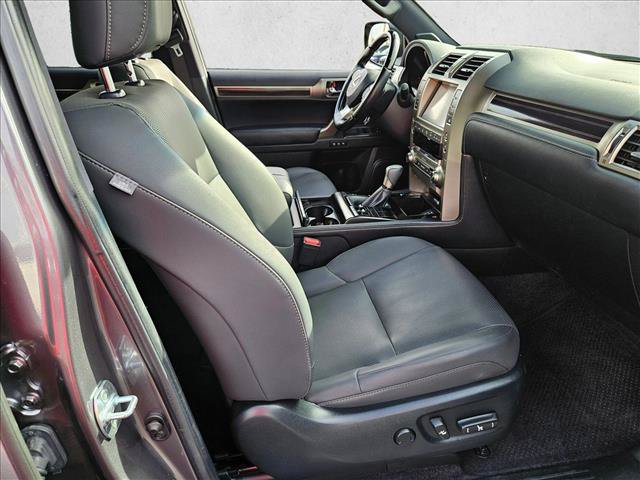 Used 2021 Lexus GX 460 Premium w/ Accessory Package AWD/4WD image 20