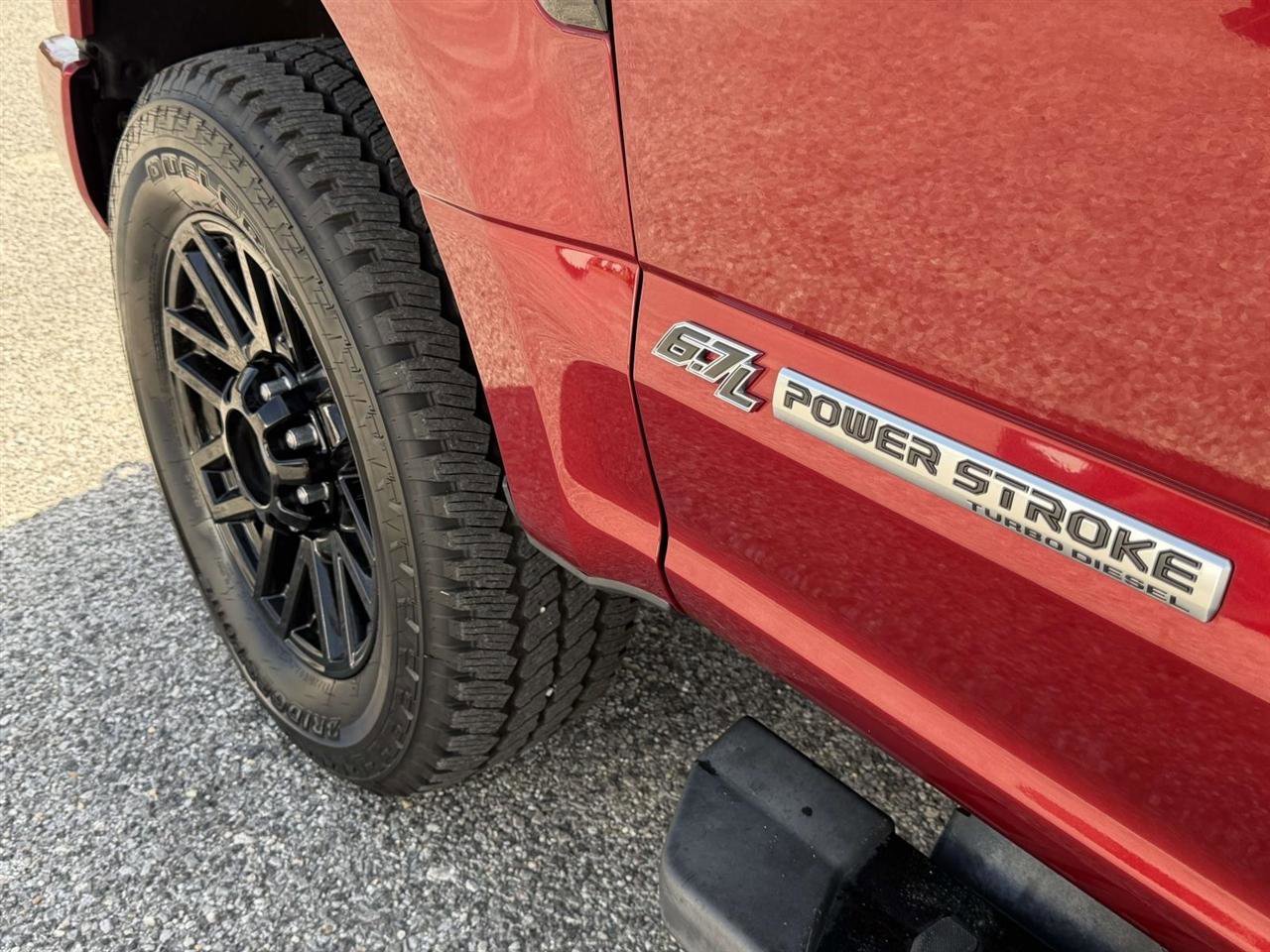 Used 2019 Ford F250 Lariat w/ Lariat Ultimate Package AWD/4WD image 9