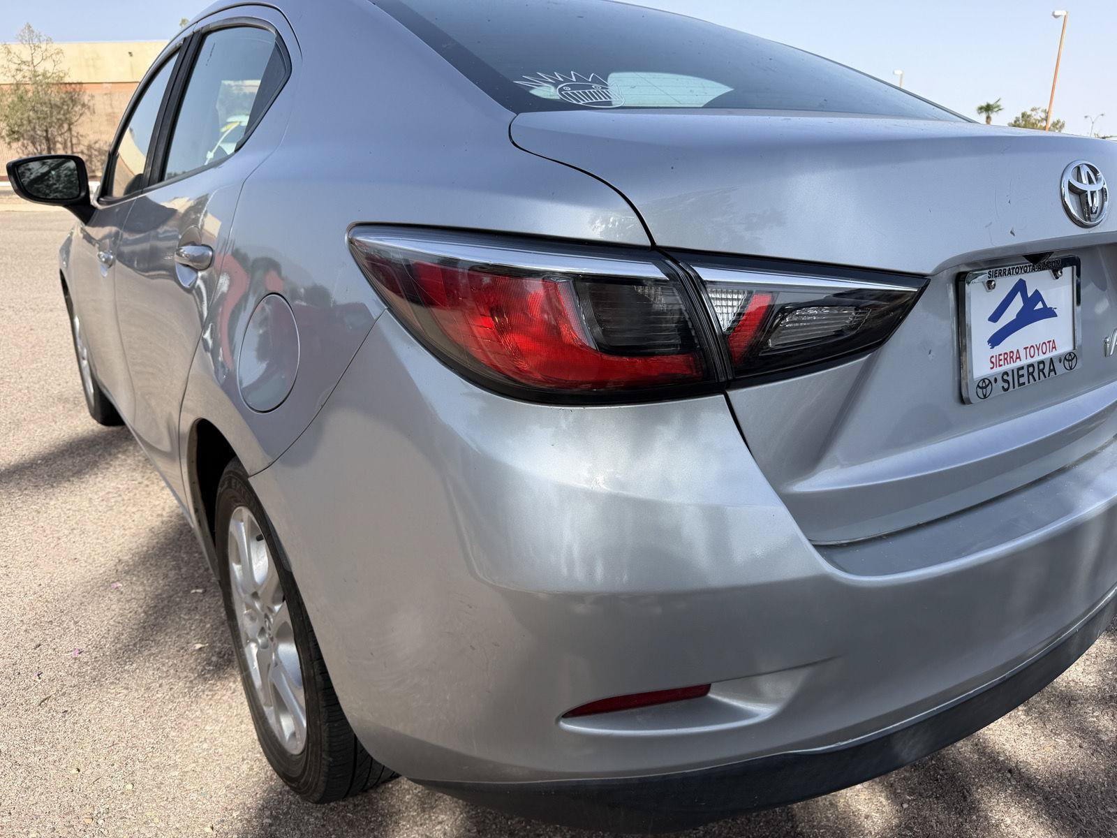 Used 2018 Toyota Yaris iA FWD image 11