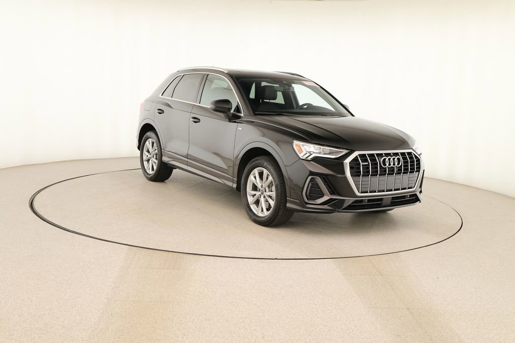 Certified 2024 Audi Q3 2.0T Premium w/ Convenience Package image 10