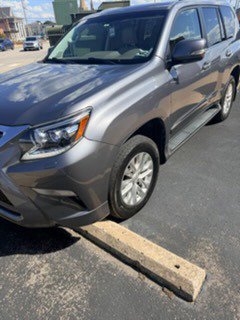 Used 2019 Lexus GX 460 Premium w/ Premium Package AWD/4WD image 2