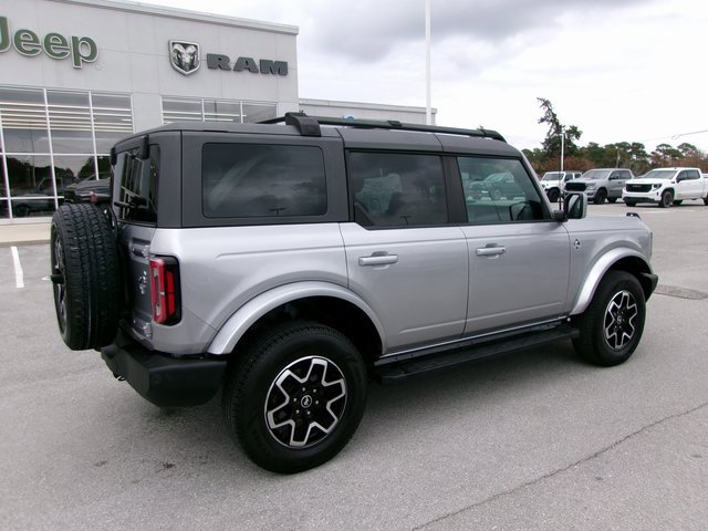 Used 2022 Ford Bronco Outer Banks image 4