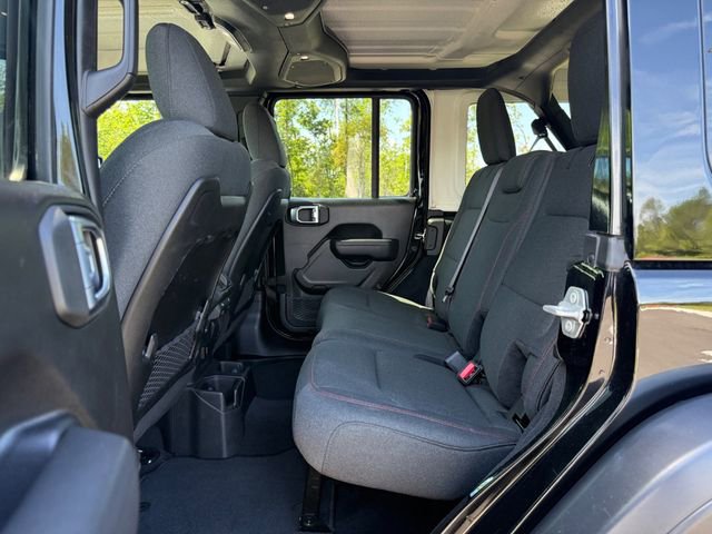 Used 2025 Jeep Wrangler Rubicon w/ Convenience Group image 12