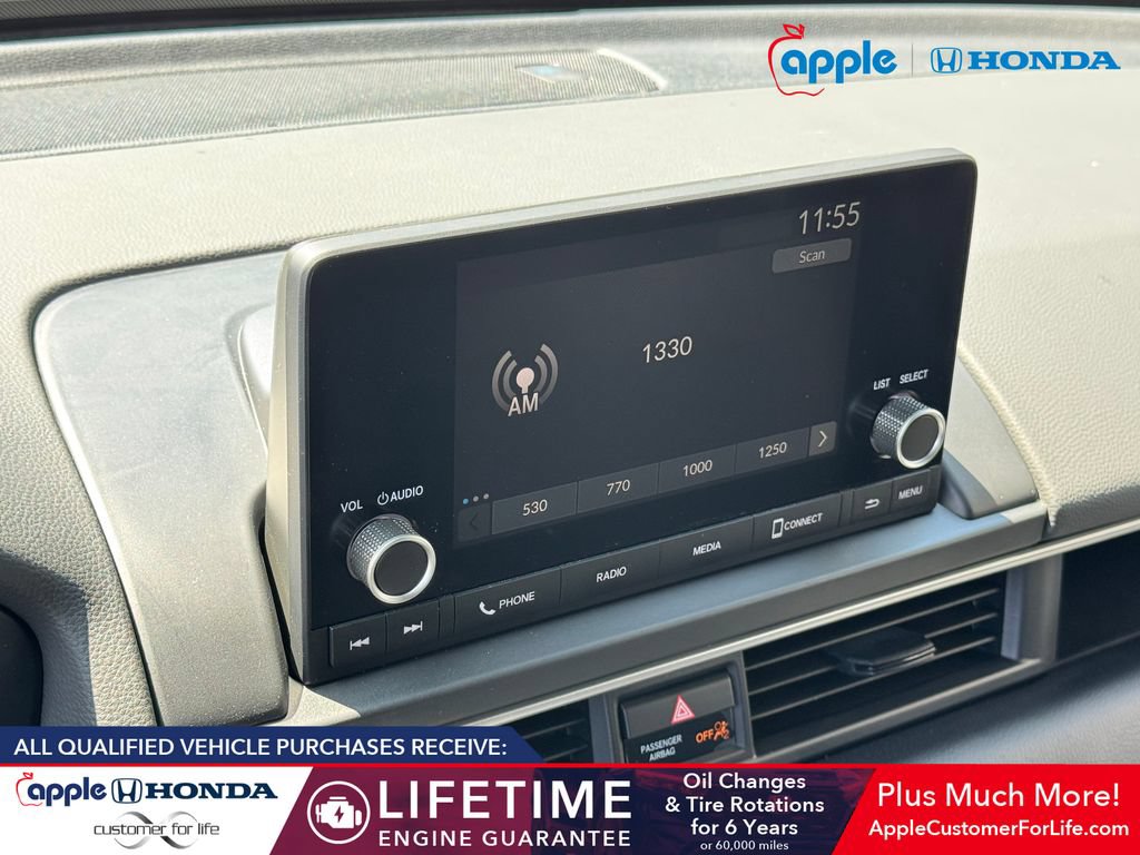 Used 2025 Honda Pilot Sport image 12