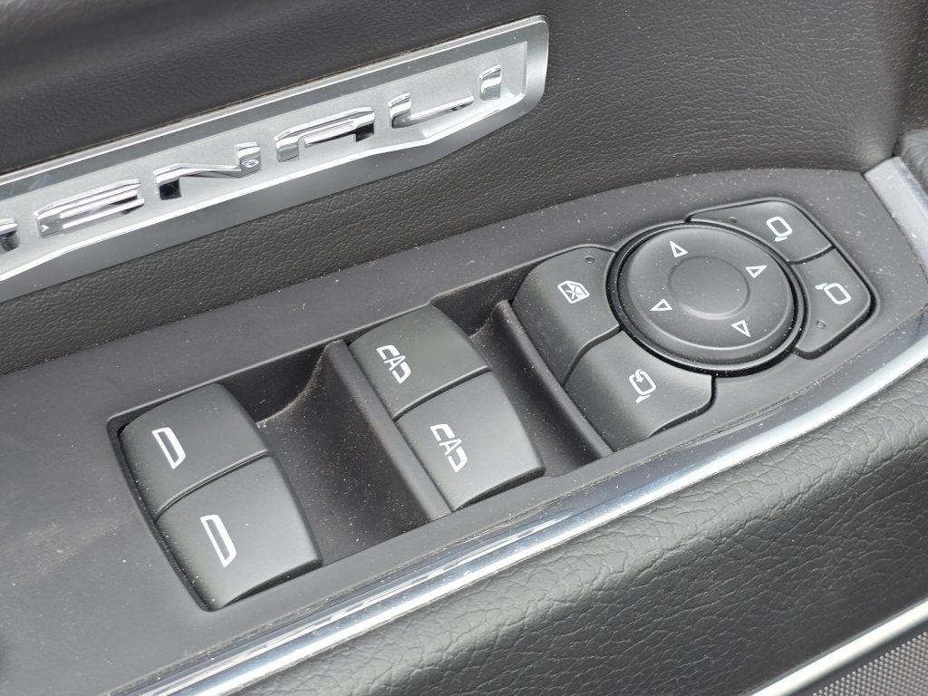 Used 2022 GMC Sierra 1500 Denali image 20