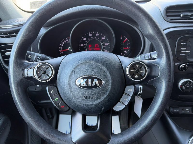 Used 2019 Kia Soul FWD image 19