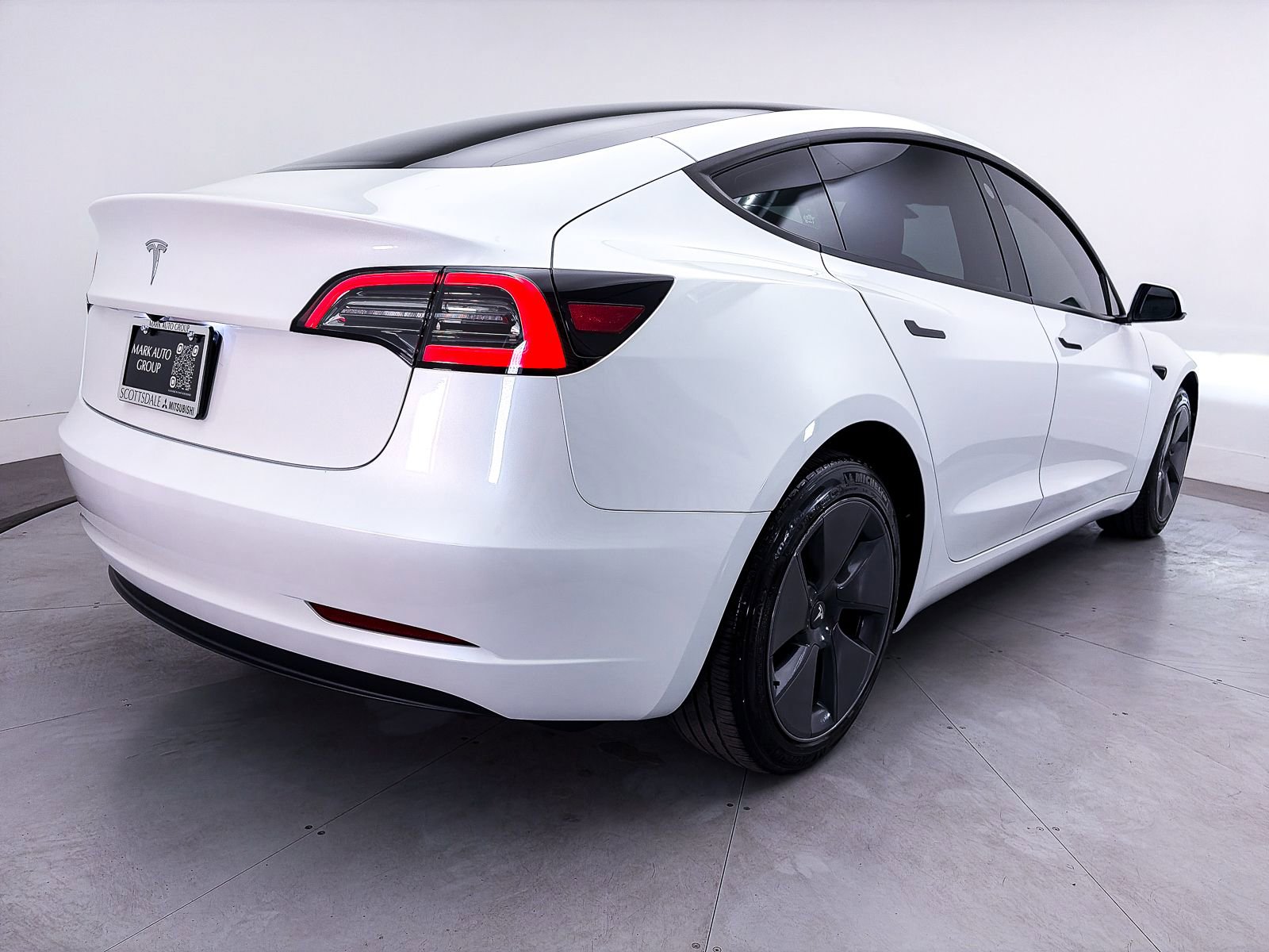 Used 2023 Tesla Model 3 Standard Range RWD image 14