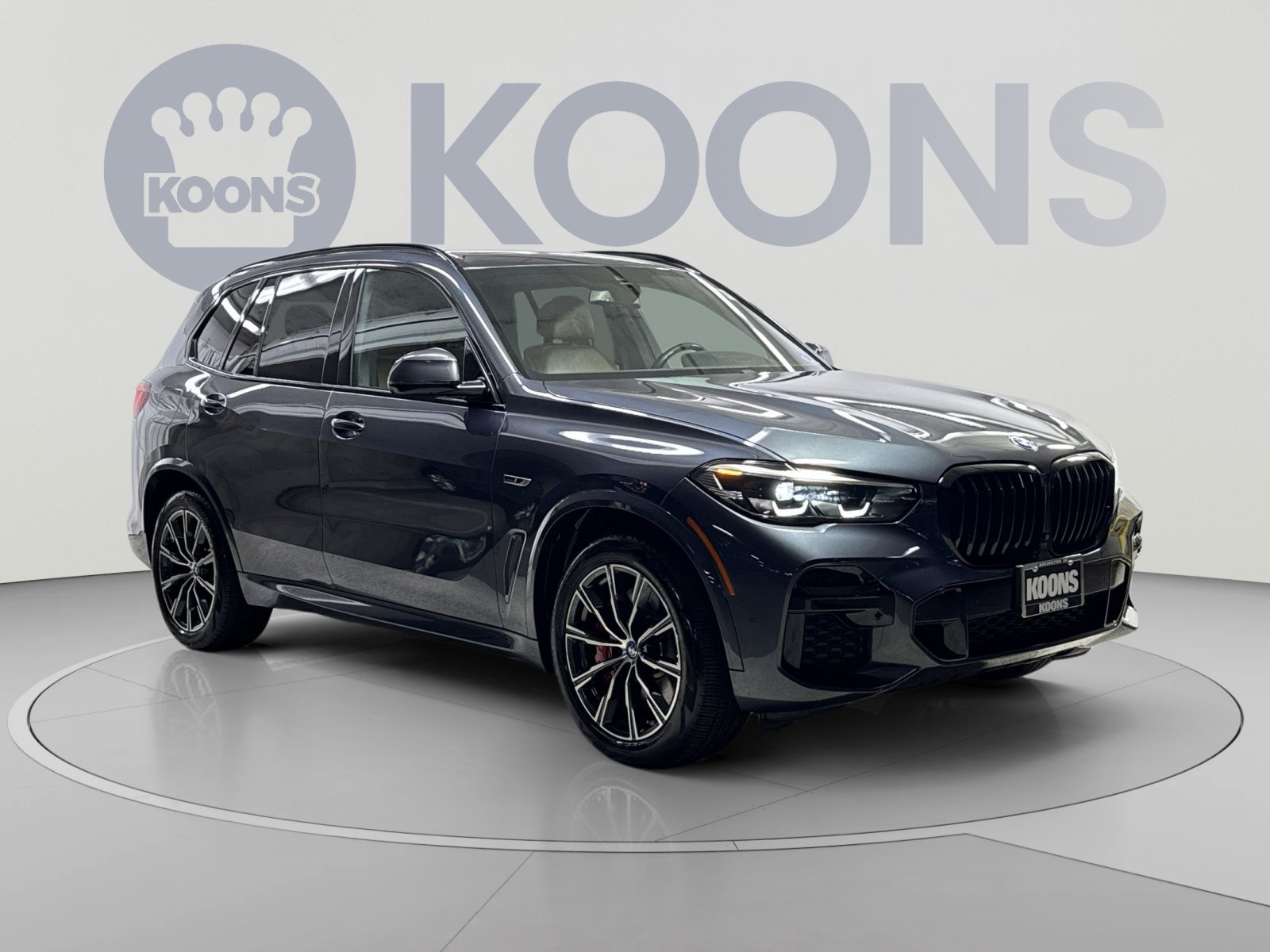 Used 2022 BMW X5 xDrive45e w/ M Sport Package AWD/4WD image 22