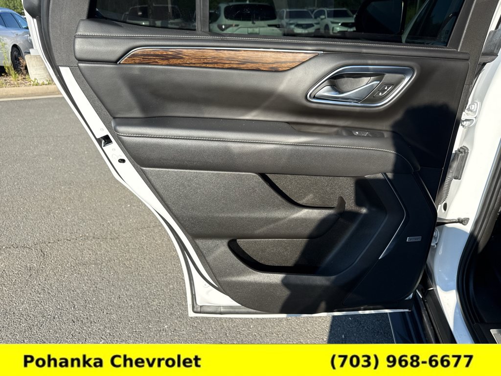 Used 2023 Chevrolet Tahoe Premier AWD/4WD image 22