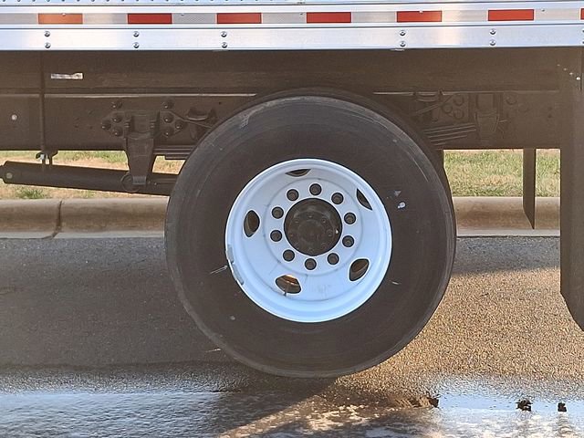 Used 2023 Ford F650 2WD Regular Cab Super Duty image 7