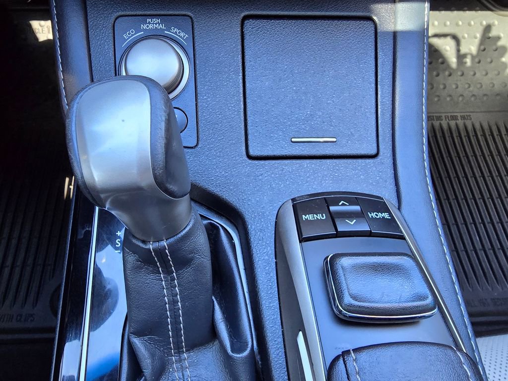 Used 2016 Lexus ES 300h image 35