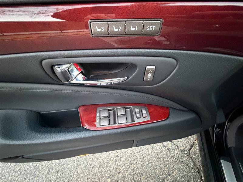 Used 2008 Lexus LS 460 image 37