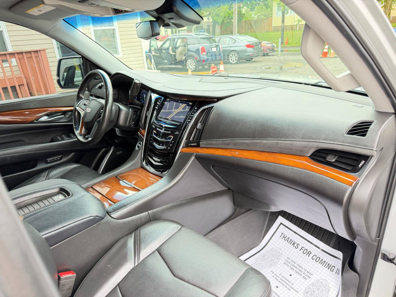 Used 2017 Cadillac Escalade Luxury AWD/4WD image 51