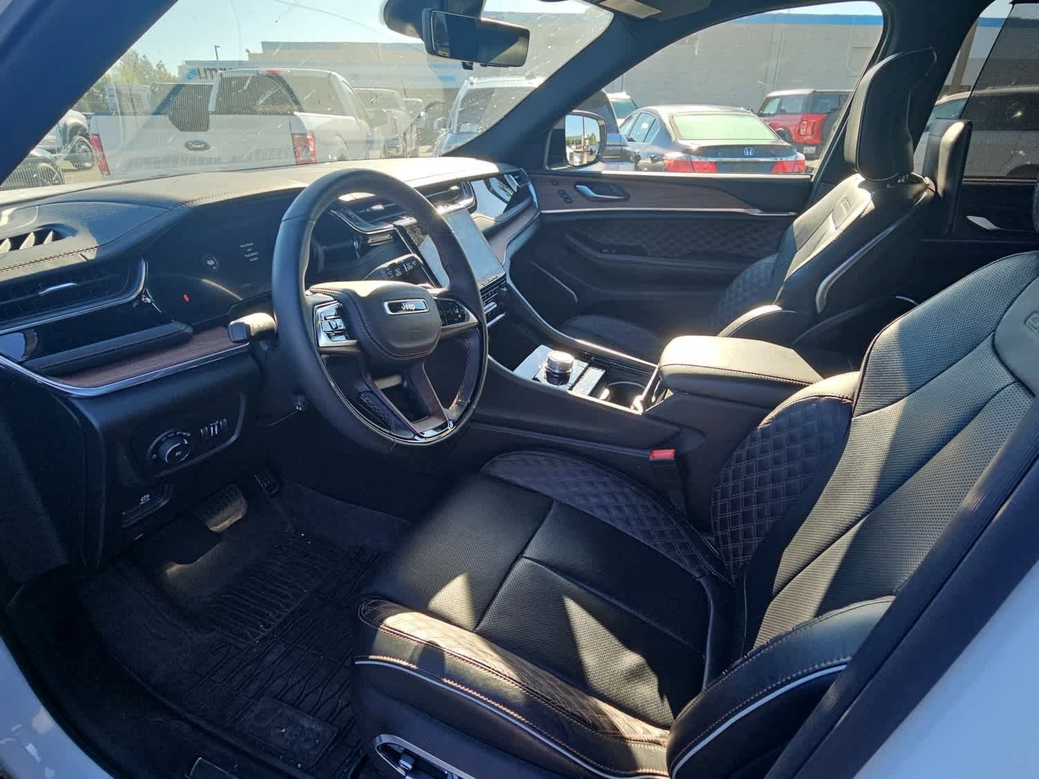 Used 2023 Jeep Grand Cherokee Summit w/ Adv Protech Group IV image 14