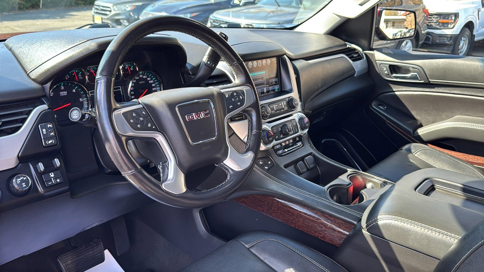 Used 2020 GMC Yukon SLT w/ Open Road Package AWD/4WD image 16