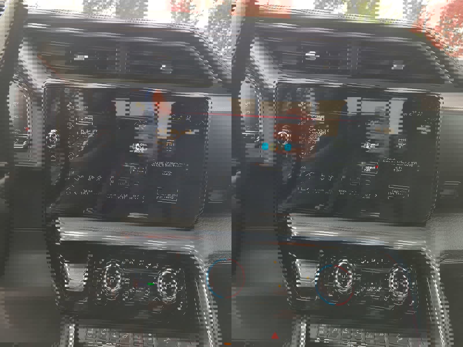 Used 2024 GMC Sierra 3500 Denali w/ Denali Reserve Package image 24