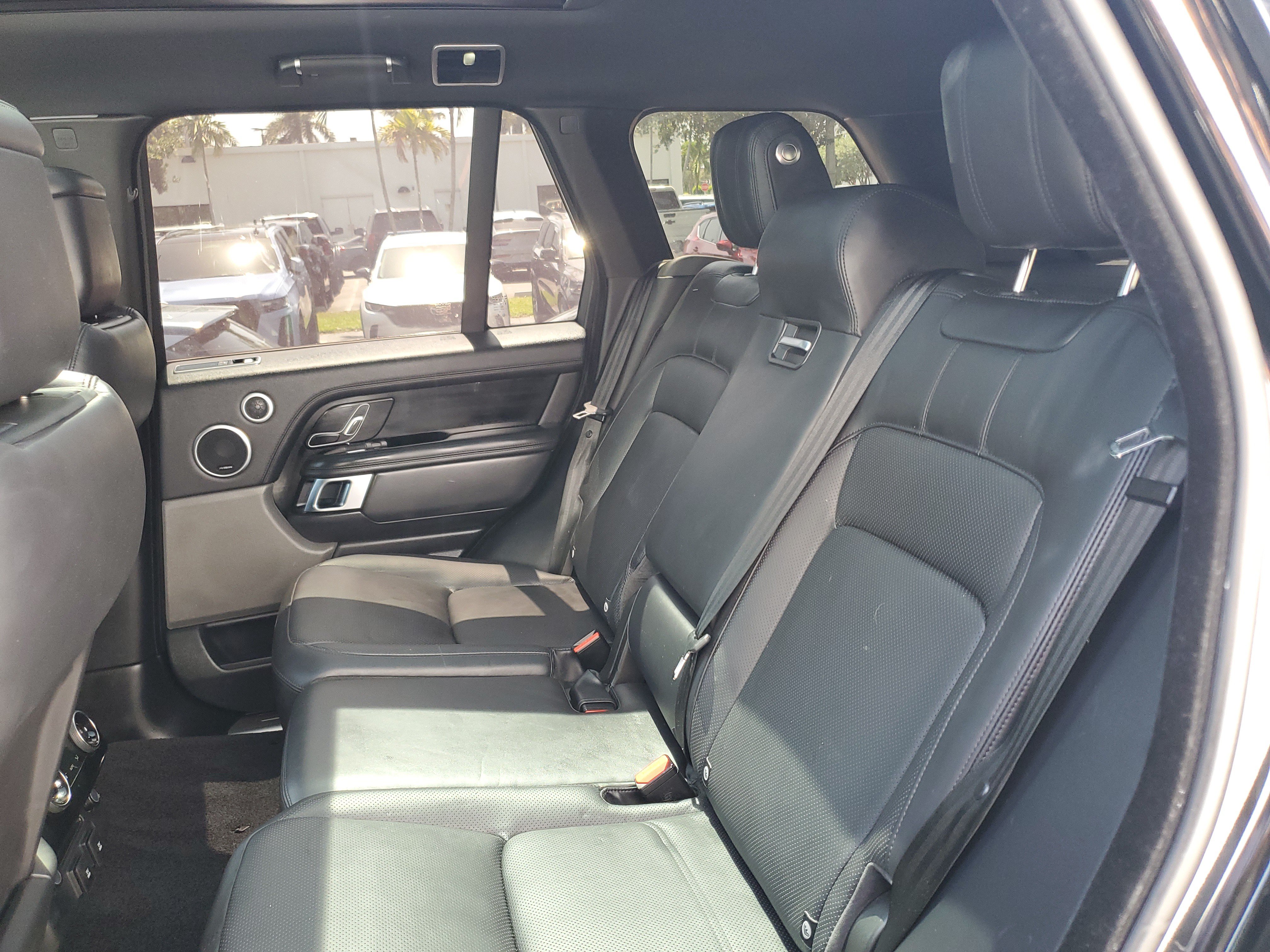 Used 2020 Land Rover Range Rover HSE AWD/4WD image 12