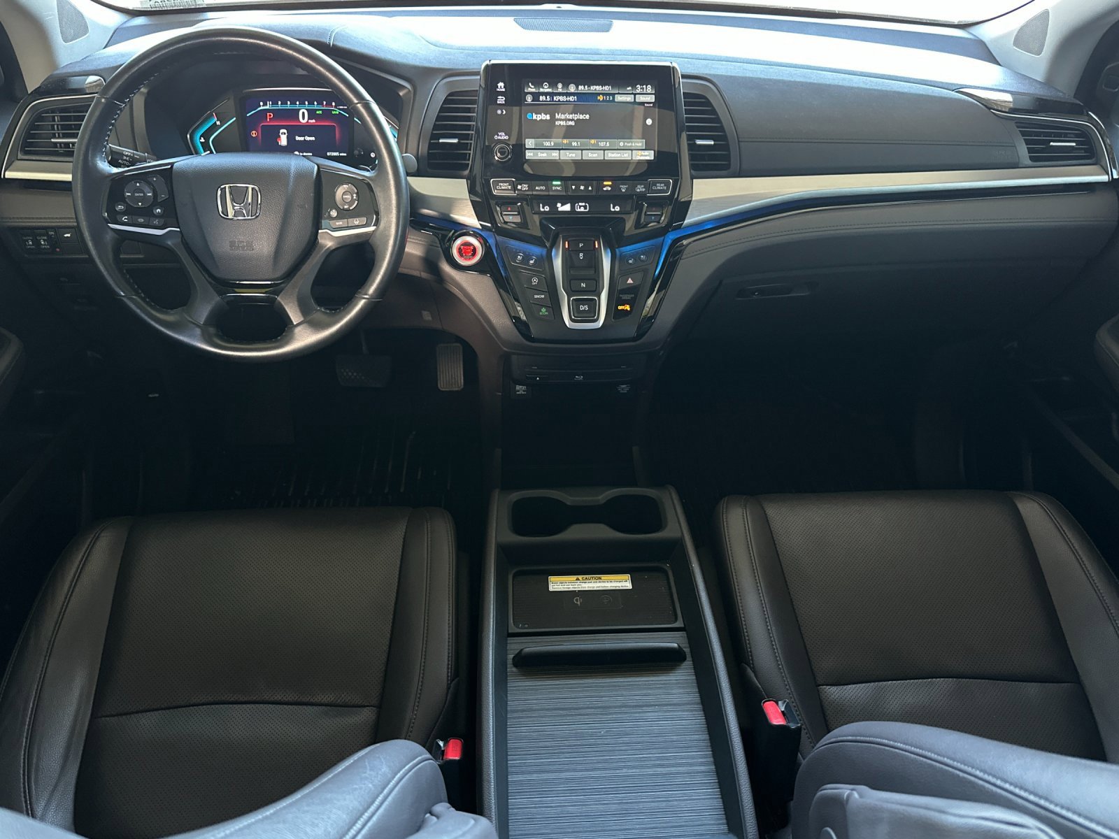 Used 2018 Honda Odyssey Elite image 12