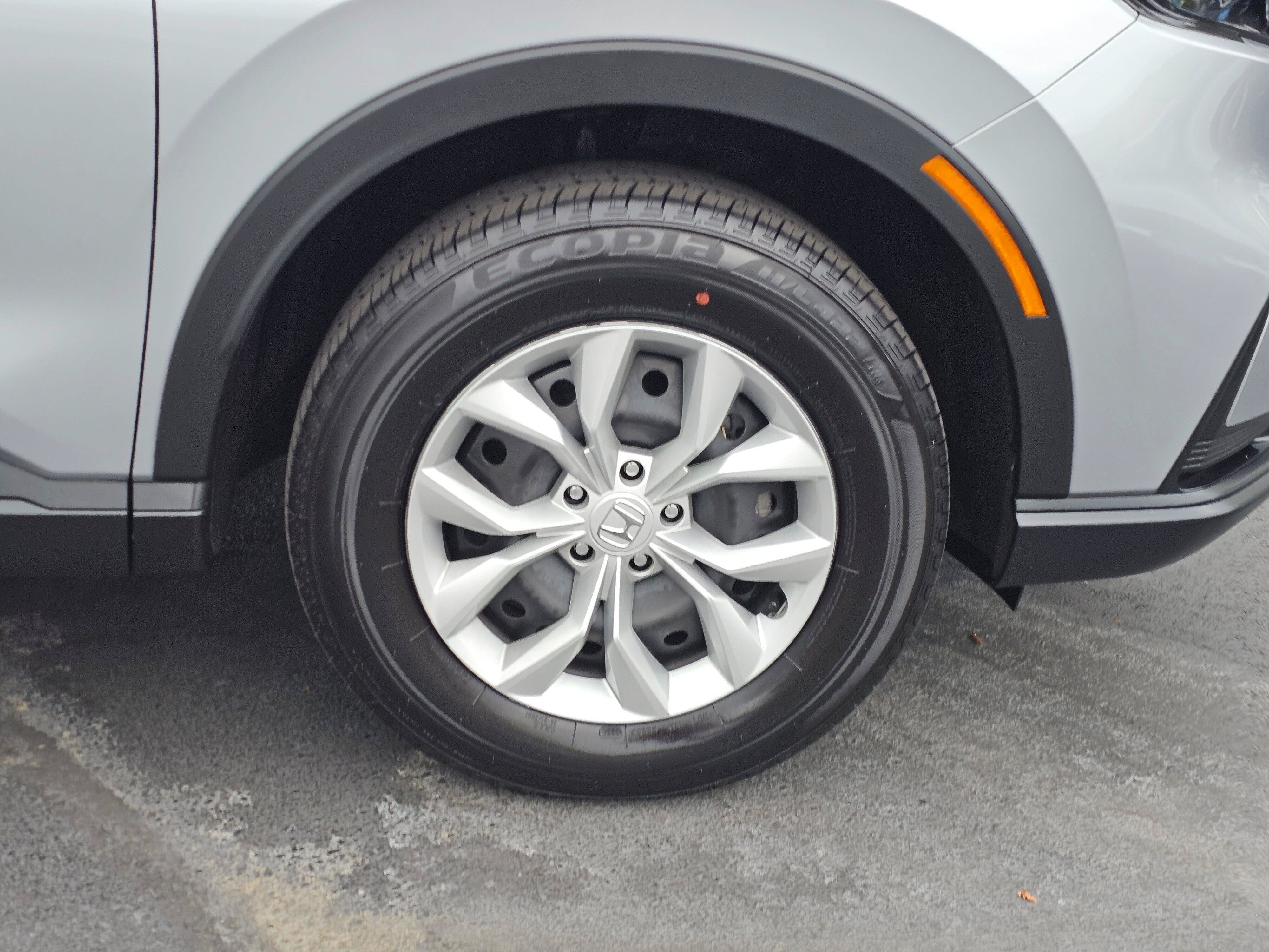 Certified 2025 Honda CR-V LX image 9
