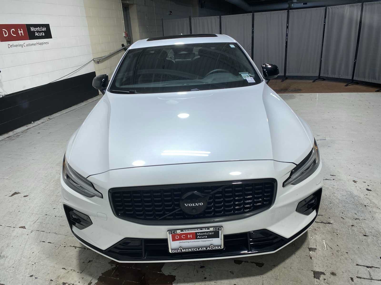 Used 2023 Volvo S60 B5 Plus w/ Climate Package AWD/4WD image 6