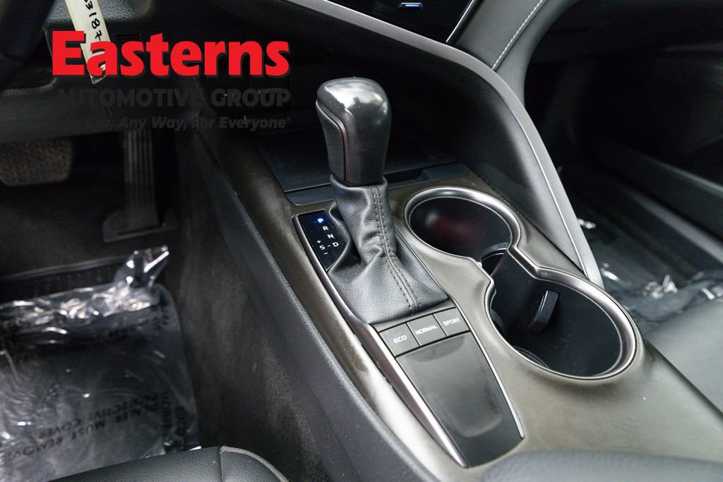 Used 2023 Toyota Camry SE FWD image 12