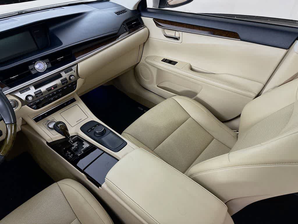 Used 2015 Lexus ES 350 w/ Premium Package FWD image 11