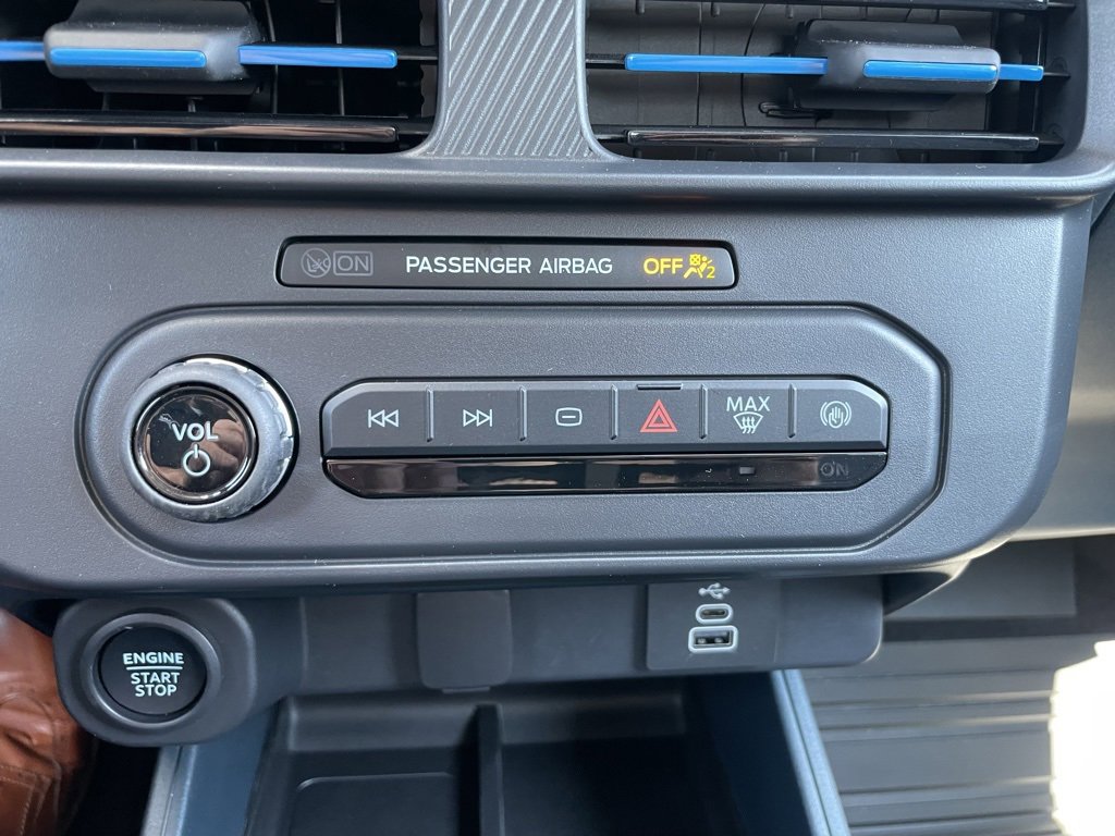 New 2025 Ford Maverick Lobo image 11