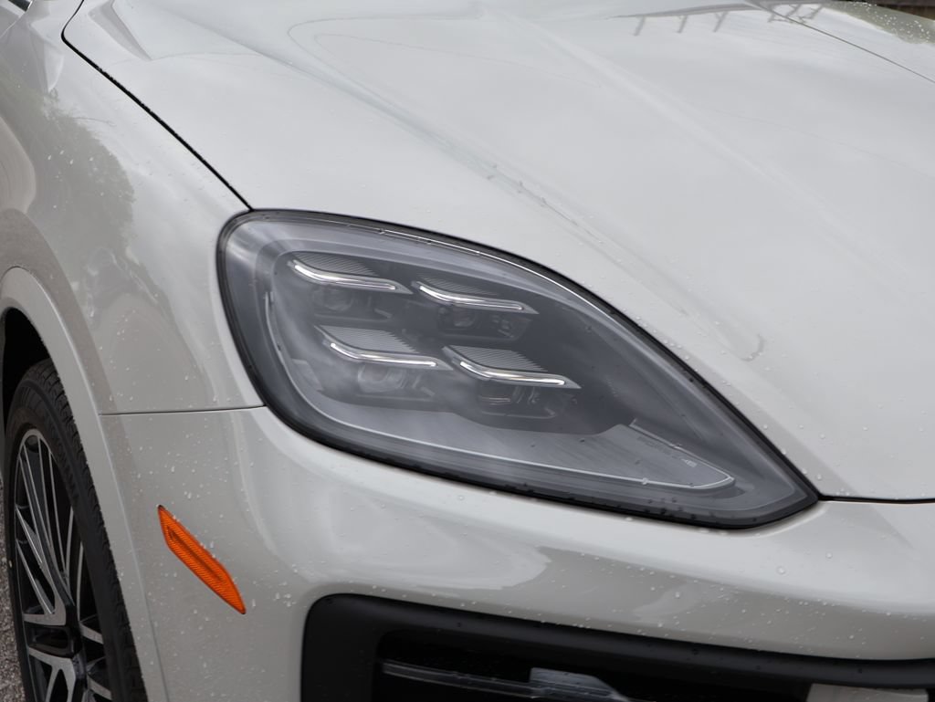 New 2026 Porsche Cayenne AWD/4WD image 14
