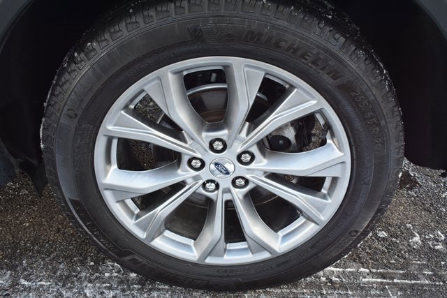 Used 2023 Ford Explorer XLT w/ Equipment Group 202A image 50