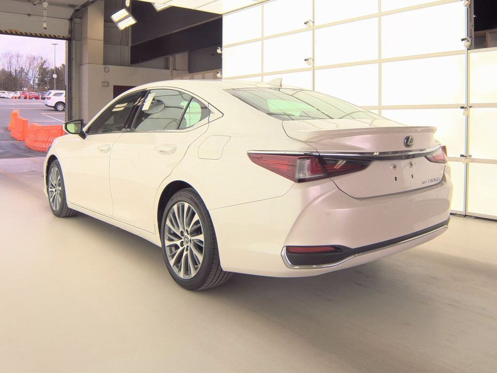 Used 2021 Lexus ES 250 250 image 2
