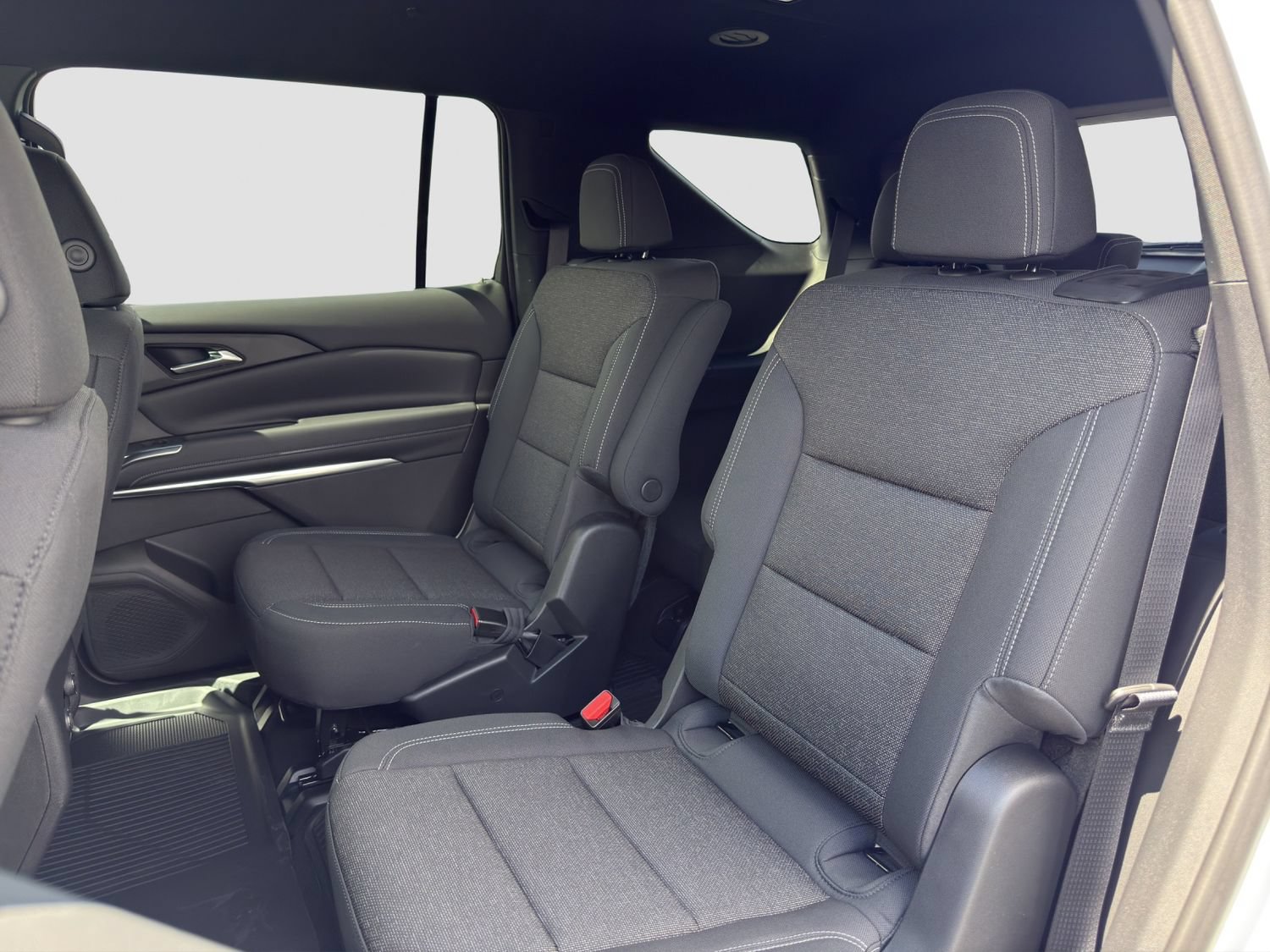 New 2026 Chevrolet Traverse LT w/ Driver Confidence Package AWD/4WD image 13