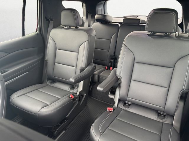 New 2026 Chevrolet Traverse LT w/ Midnight/Sport Edition AWD/4WD image 13