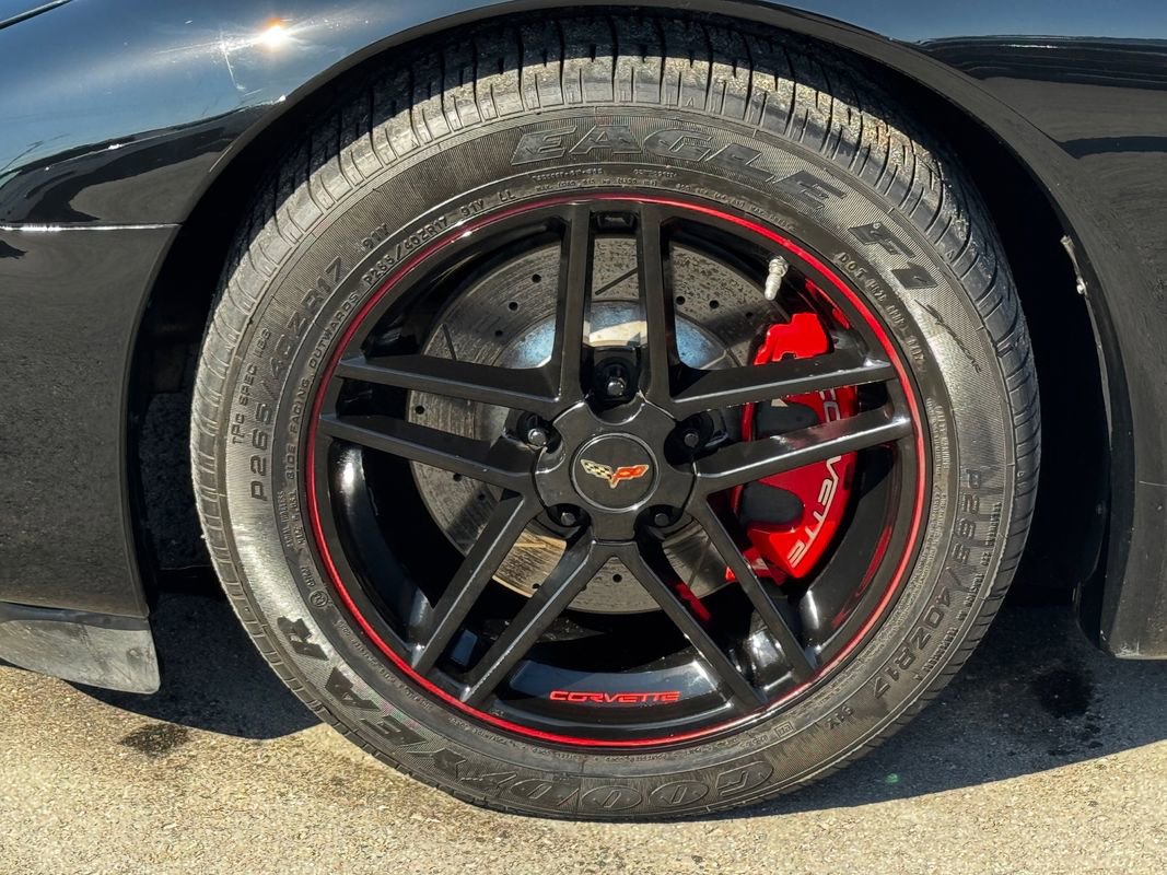 Used 2003 Chevrolet Corvette Convertible w/ Preferred Equipment Group1 image 39