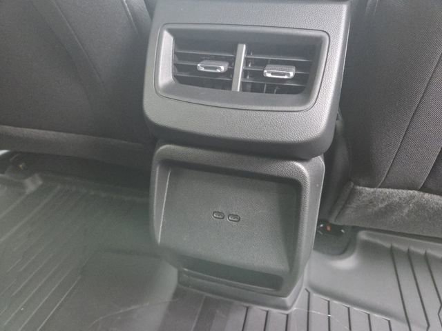 New 2026 Chevrolet Equinox EV LT image 9